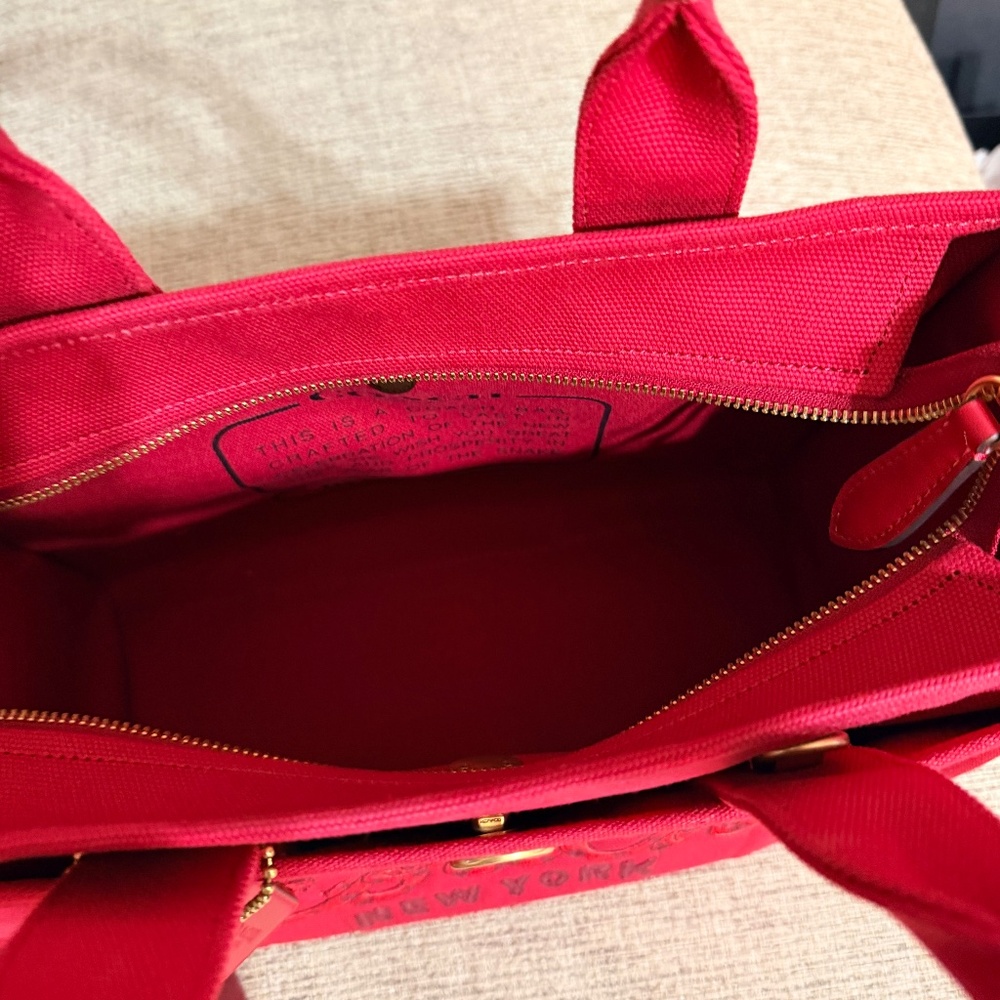 Coach Cargo Tote Ruby - Picture 5 of 8